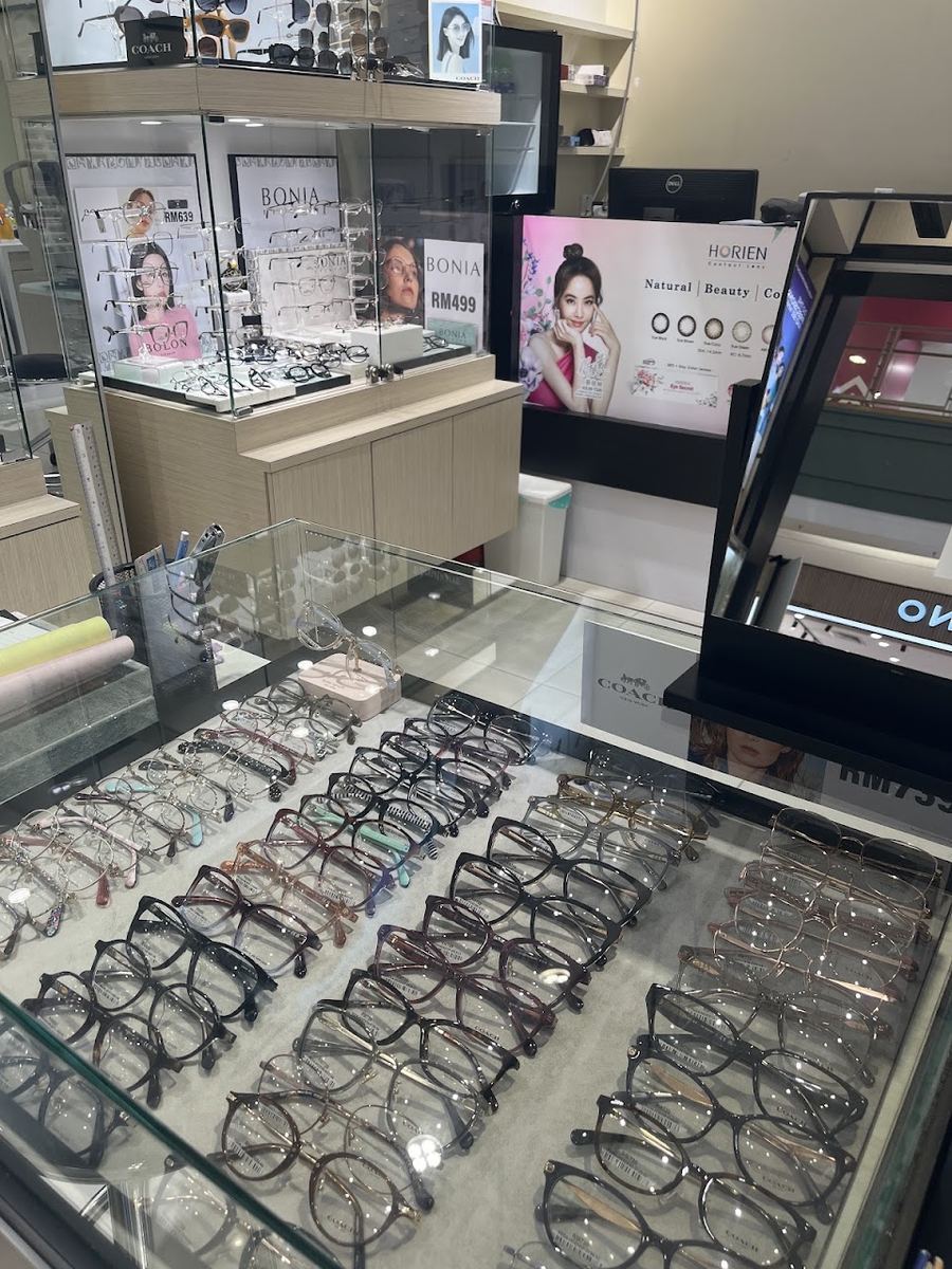 Photo of A-Look Eyewear Cheras Selatan — optical wholesaler in Kajang, by Xindy Ong · Google